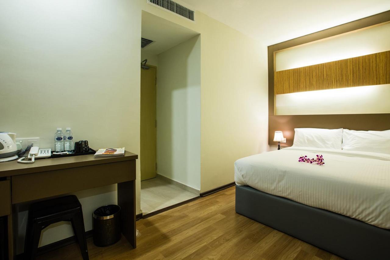 Hotel CIQ @ Wong Ah Fook Johor Bahru Exterior foto