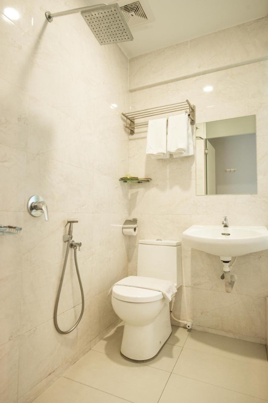 Hotel CIQ @ Wong Ah Fook Johor Bahru Exterior foto